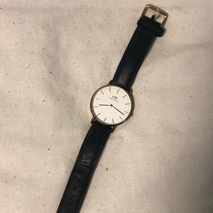 Daniel Wellington Women Watch Classic Larger Face